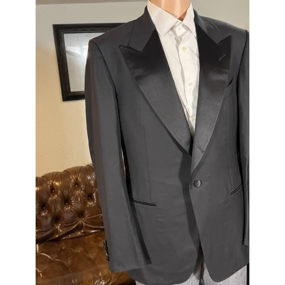 Tom Ford Windsor Black Peak Lapel Wool Tuxedo 52 42R US 38x30 Trousers